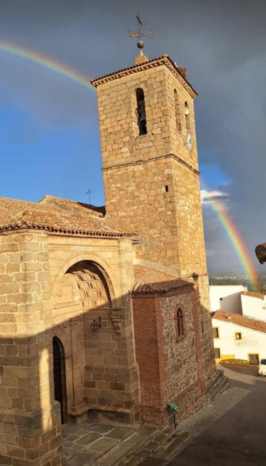 فيلا La Casita De Ra Castillo de Bayuela المظهر الخارجي الصورة